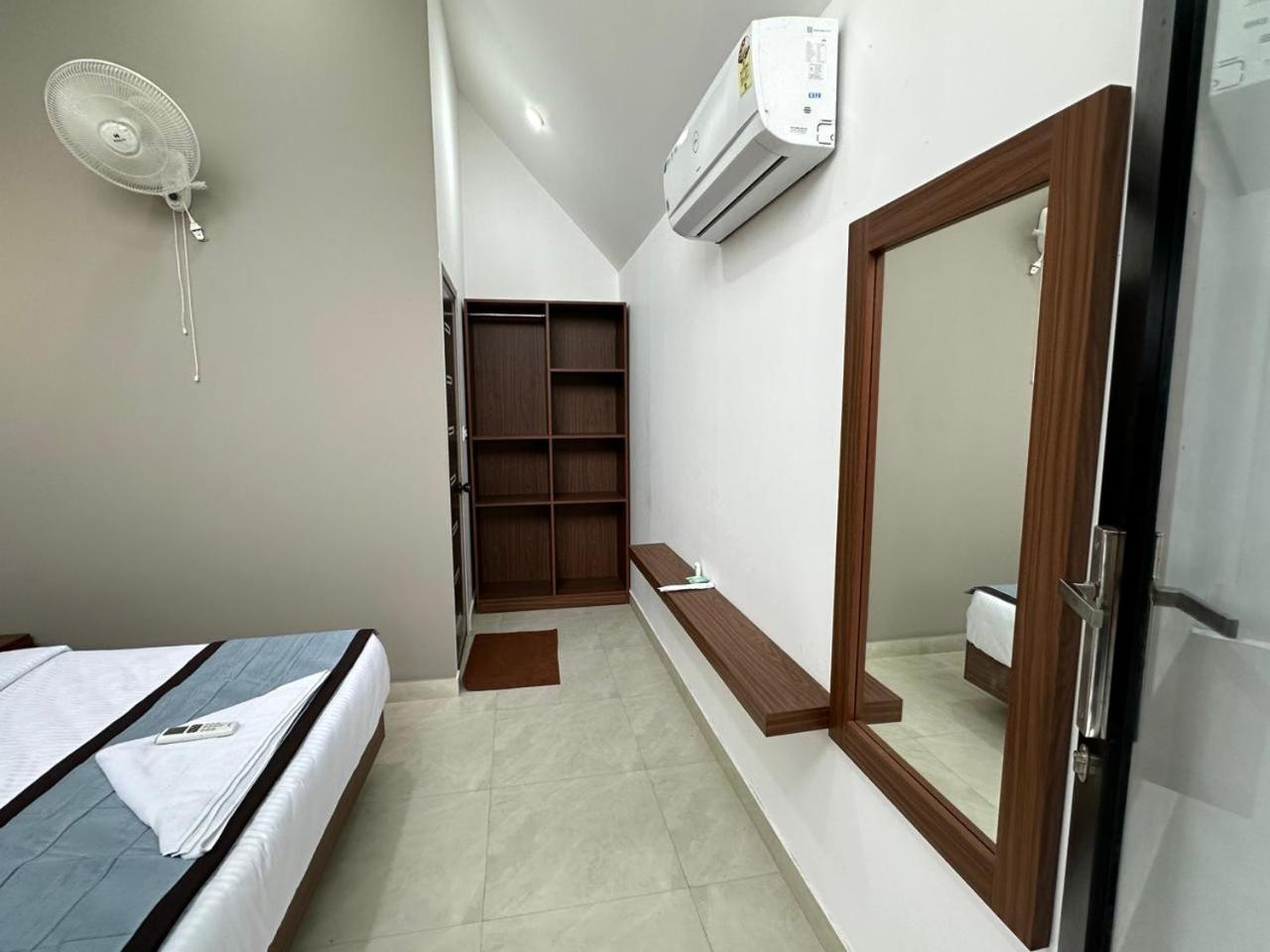 Tcs Rooms Ezhilode Payyanur Payyannur Exterior photo